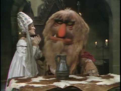 The Muppet Show: Ruth Buzzi & Sweetums - "Can't Take My Eyes Off of You"