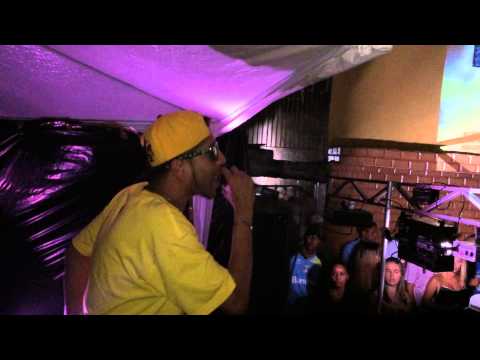 Chiquinho CH part  Mc Erikinho no Baile da Barroca Zona Leste