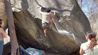 Video thumbnail of Kung Fu Grip, V5. Rumbling Bald