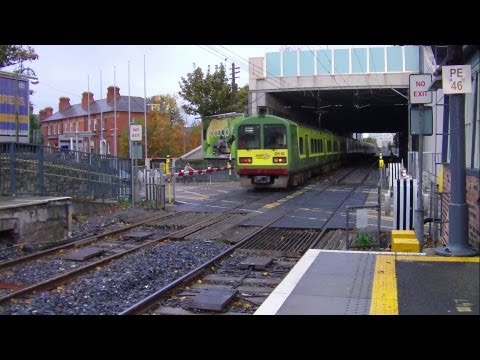 Dart train number 8616 - Lansdowne Road Level Crossing, Dublin