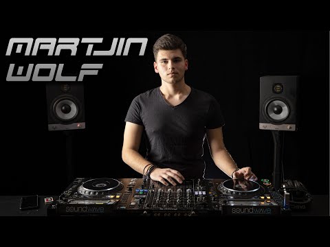 Soundwave Session 91 - MARTJIN WOLF [Tech House Mix]