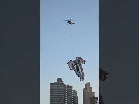 LA CAMISETA DE MESSI MAS GRANDE DEL MUNDO SORPRENDIÓ EN ROSARIO