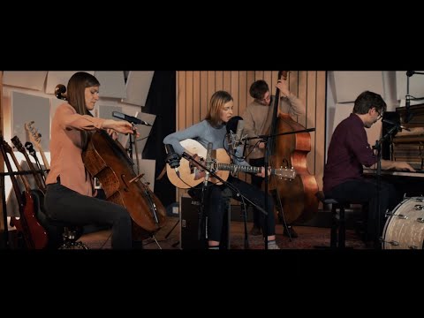 I Want You Home - VIVIE ANN x PYRAH - (Live Session at Supreme Music Berlin)