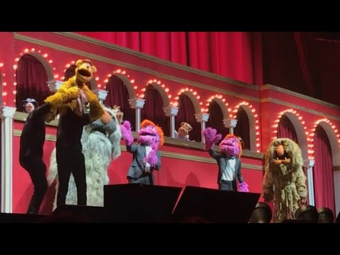 The Muppets Take The O2 - The Muppet Show Theme - 14/7/2018 - Matinee Show, London O2