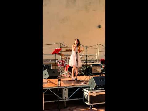 Cuomo Rosamaria canta Listen - Beyonce