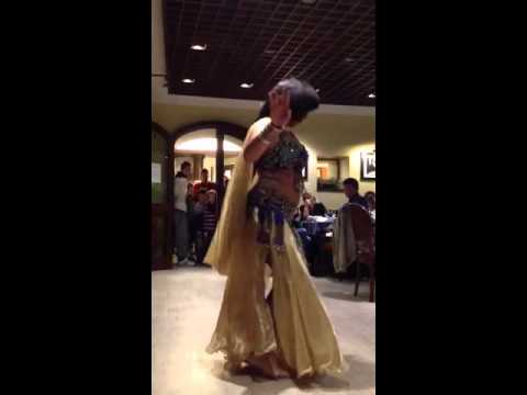 Danza del ventre con Luna