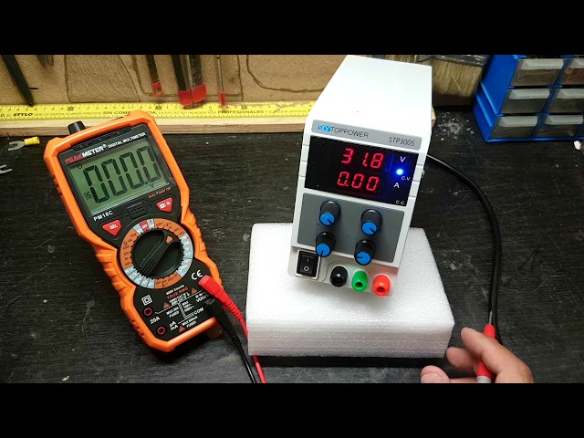 Vídeo relacionado con MLINK APS3005S-3D- 30V, 5A Fuente Alimentacion Triple Salida regulable con display digital