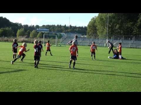 Fotboll: Helenelund (gul) - Sportfältet Nord 14/9-13