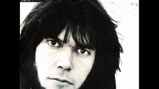 Neil Young - Nowadays Clancy Can't Even Sing