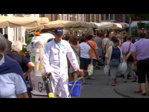 Glutton® urban waste vacuum cleaner cities