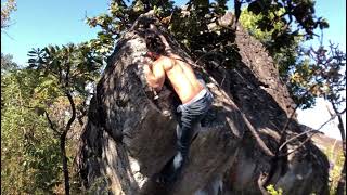 Video thumbnail of Abajur, V2. Cocalzinho de Goiás