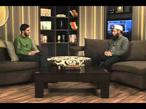 Gjatë kohës së xhumasë jam në shkollë dhe mësimdhënësit nuk më japin... - 132.2