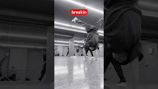 【dance】おっさんの逆立ちと世界1のキッズ