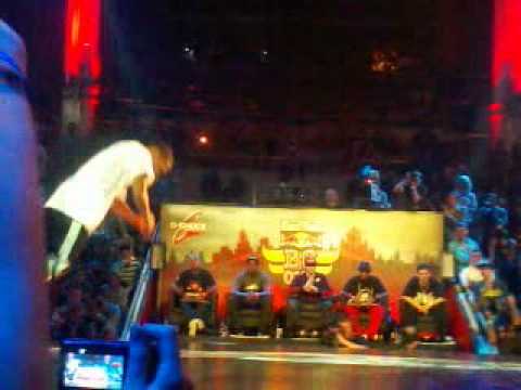 Lil G vs Morris "Red Bull BC One 2011 in Moscow"