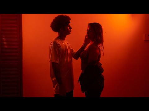 Carlos PM - Entre Humo y Alcohol 🚬🍻