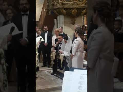 Emanuele Bazzoni in una toccante versione di (S'ANEDDU)