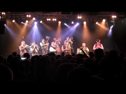 Kapelle Josef Menzl - Oide ziag ma de Schuah aus - Antistadl 2018