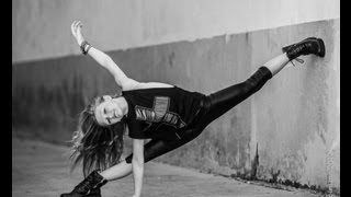 Autumn Miller/ Die Young