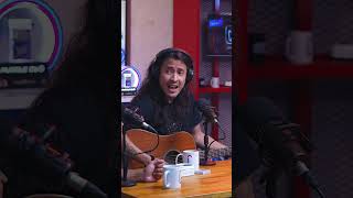 Download lagu Sekali lagi Ari Lesmana nyanyi dengan banyak musisi namun tidak dengan bandnya🤣 mp3