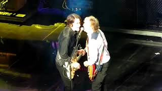Paul McCartney - Golden Slumbers / Carry That Weight / The End (Glasgow 2018)
