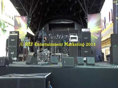POP EVIL Sound Check NEW YEARS EVE 2012 Las Vegas Copyright REF Entertainment Marketing 2013