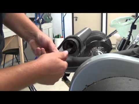 Changement de l'isolant d' échappement d'un rotax max