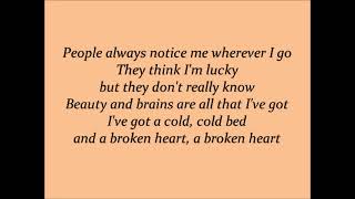 Juliana Hatfield - Everybody Loves Me But You (Lyrics)