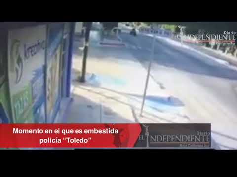 Momento donde es arrollada la Policía de LaPaz Alma Toledo ...