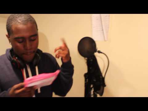 QB in the Studio With Billz In His Gang