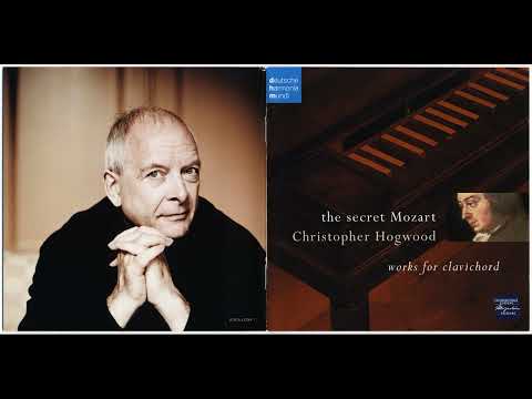 Mozart -  Sonata in D, K.381 (C. Hogwood, clavichord)