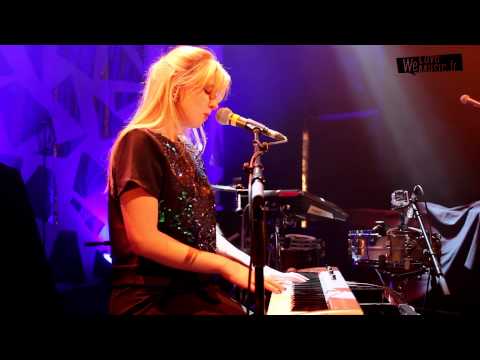 Alice on the roof : Easy Come Easy Go (acoustic version HD)