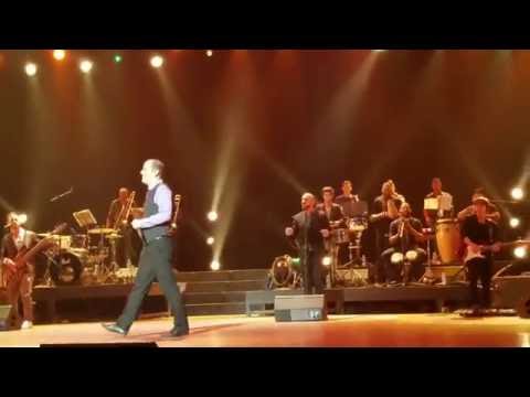 Mayco D Alma ft Eliades Ochoa en vivo concierto Karl Marx - Idilio
