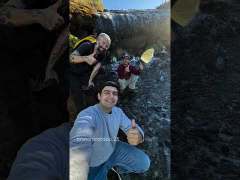 Cachoeira congela na Serra do Caparaó