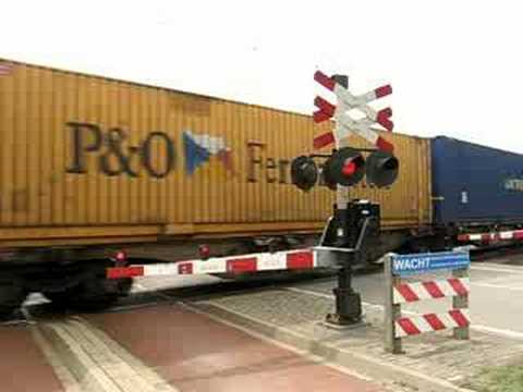 European Rail Shutle 1 with Dieselloc Class 66,May 27,2007!!