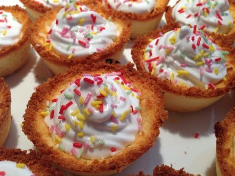 Canastas de coco con dulce de leche y merengue italiano