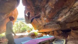 Video thumbnail of The Worm Hole, 7b. Rocklands