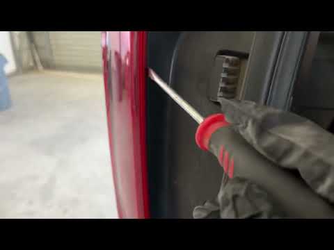 Change your Kia Telluride Tailight under 1 minute.