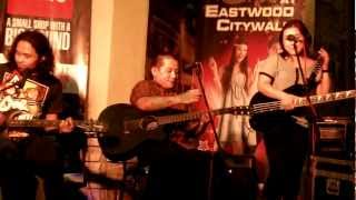 Urbandub (Rare Acoustic Session, Live at Eastwood)
