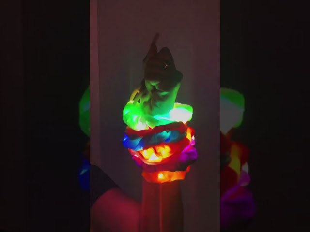 Vídeo relacionado con 12 Cintas Luminosas para el Pelo, Gomas Luminosas, Accesorios para el Cabello con 3 Modos de Luz, Accesorios Luminosos para el Cabello para Carnaval, Fiestas de Año Nuevo