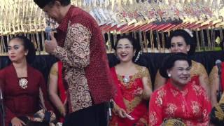Download lagu WAYANGAN KEMENDAGRI RI DALANG KI MANTEB SOEDARSONO-KIKIS TUNGGORONO 06 FULL HD mp3 Download lagu WAYANGAN KEMENDAGRI RI DALANG KI MANTEB SOEDARSONO-KIKIS TUNGGORONO 06 FULL HD mp3