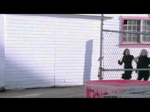 Once upon a time s02e22 Hook comes back + Henry goes through a portal