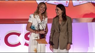 <p>Esther Alcocer Koplowitz recibe el Premio Liderazgo Mujer Empresaria en los XXXI Premios FEDEPE</p>