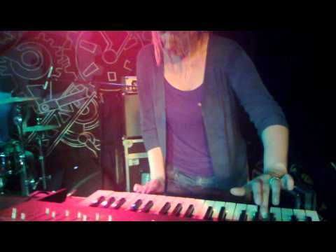 Petrol - Ne, nisam tvoj heroj (Laki pingvini cover), Tvornica kulture, Zagreb, 28.05.2011.