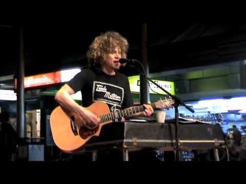 Tyrone Noonan, Forever Girl @ QSM, Bris, AUS 2010