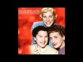 Andrews Sisters - Sleigh Ride 