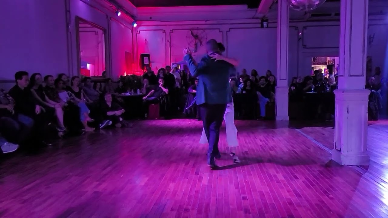[내올남공 in B.A] Bruno Tombari y Rocío Lequio @ Milonga de Dicépolo 20230630 performance 2nd