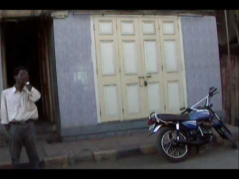 nisargadatta maharaj The best landmark the public toilet in front of his home 4