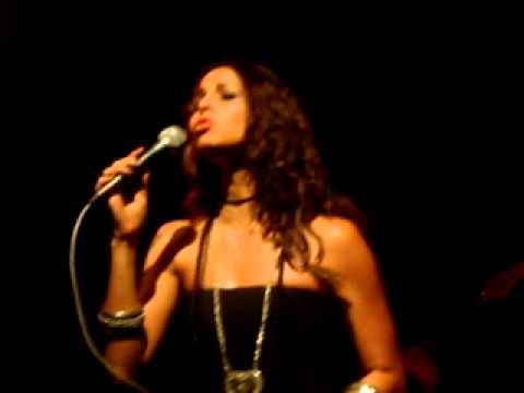 BARBARA MENDES - "SAIBA" - CASA DAGÁVEA - 04/08/2010