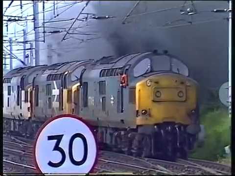 Class 37 thrash - Mossend 15/6/90. Clag and triple-headed locomotives on a coal train near Glasgow.
