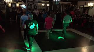 Swingin' Doors - Line Dance